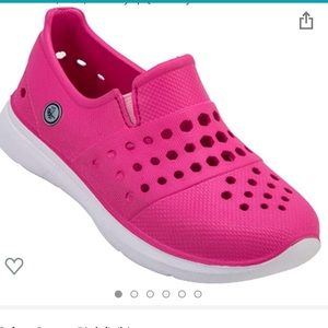 Joybee’s splash sneaker NWT size 10/11 kids